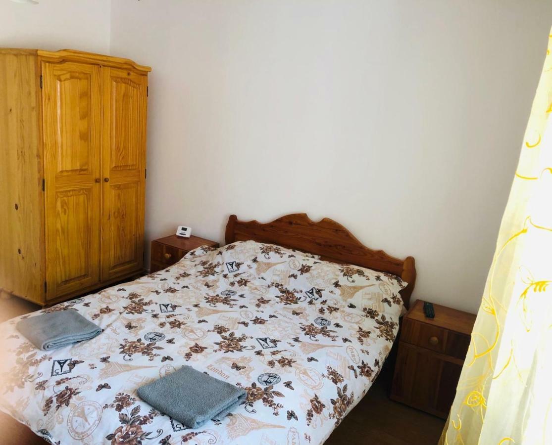 Apartament Zarnesti Luaran gambar